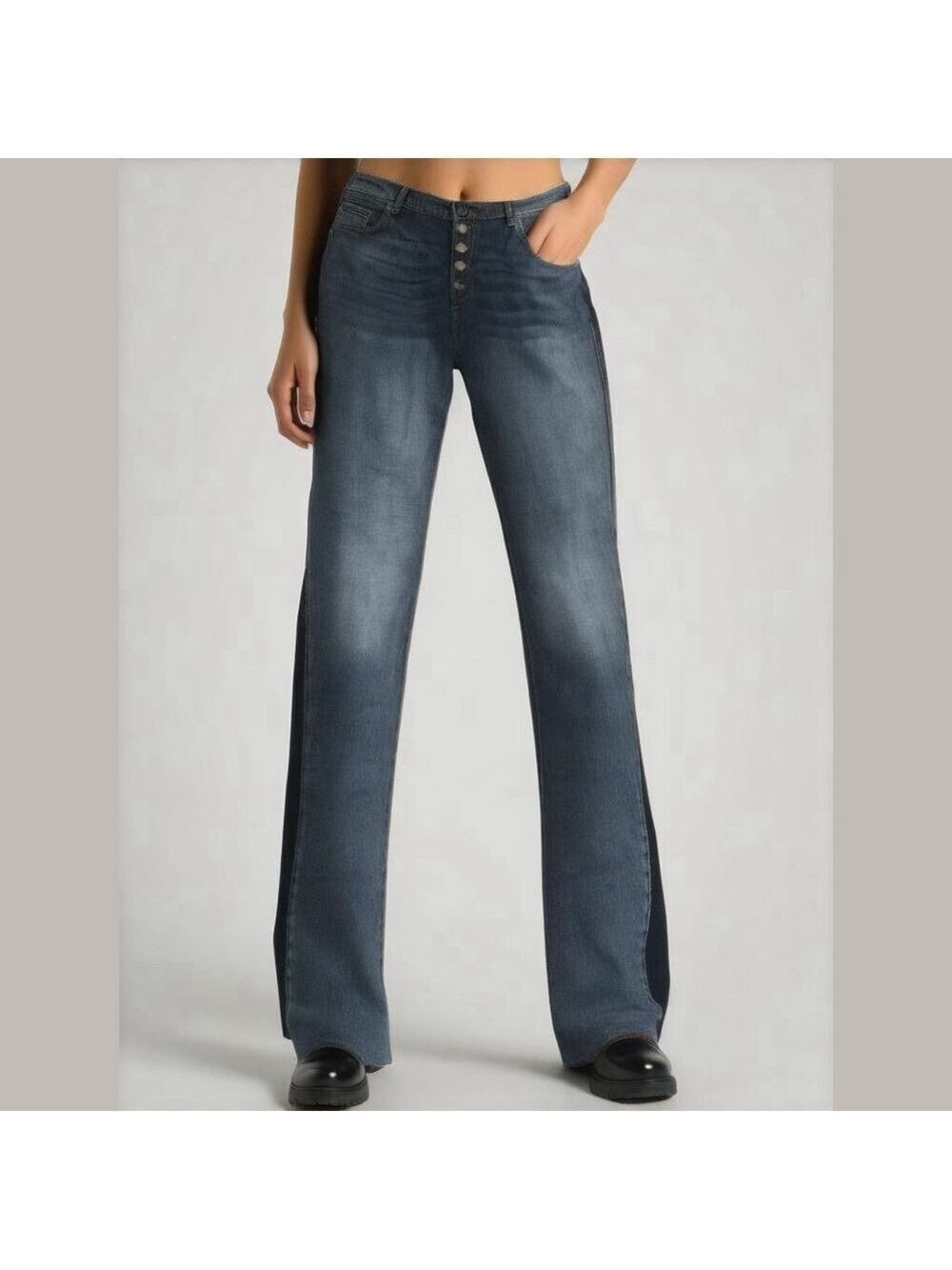 Forever 21 Women's Bootcut Jeans, Size 12, Blue